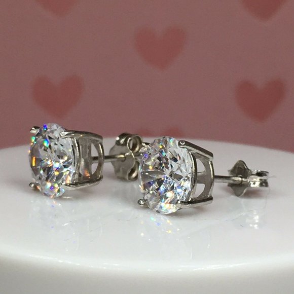 NEW 4 CT VVS DIAMOND STUD EARRINGS! 14K!